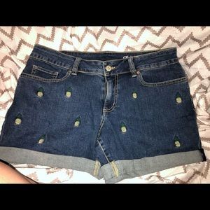 Pineapple shorts